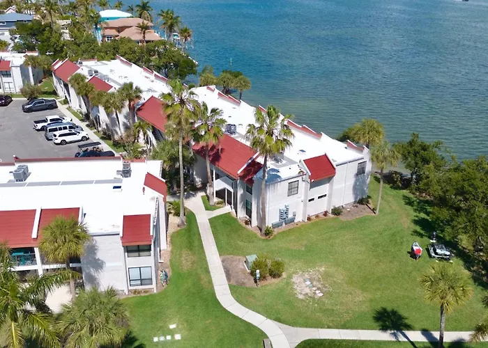 Beach And Bay Getaway