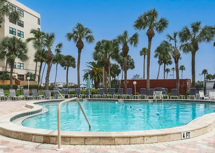 Harbor Tower Gulf Luxe Escape