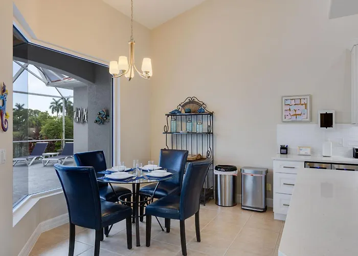 Cape Serenity- Premier Waterfront Villa With Kayaks And Bikes