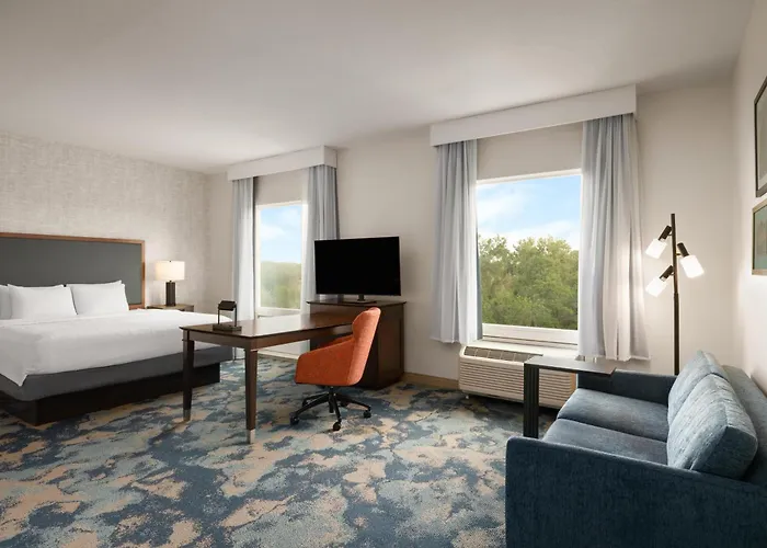 Hampton Inn&Suites - DeLand