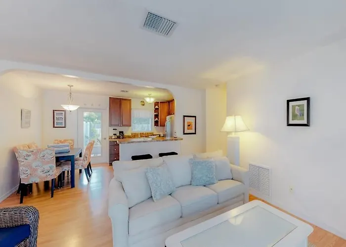 Blue Wave Villa West