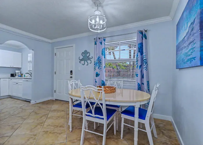 Barefoot Beach Resort F104