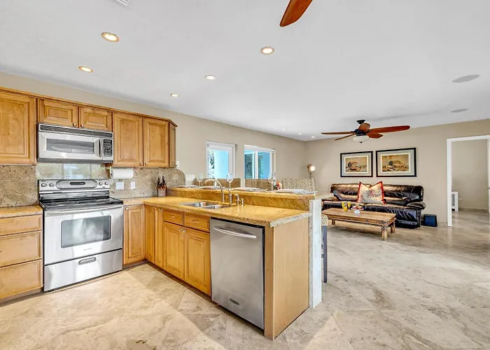 Waterfront Ocean Access Canal Kamp Key Homes