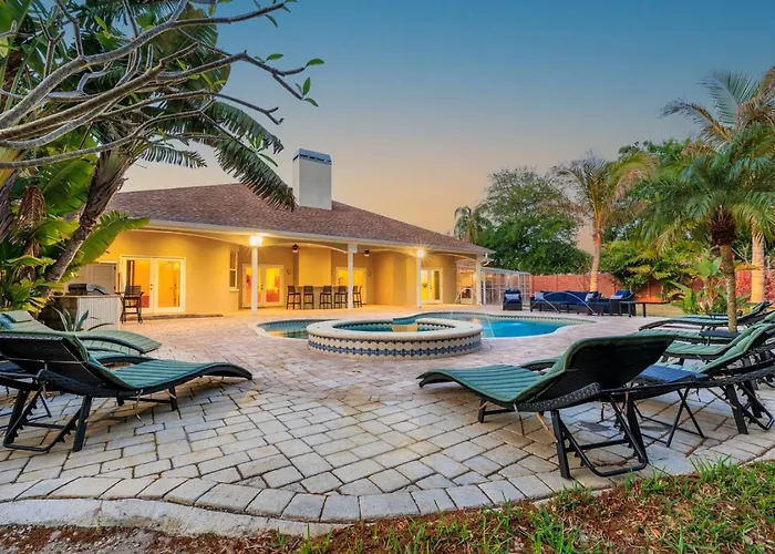 The Pine And Palms - Private Luxury Resort