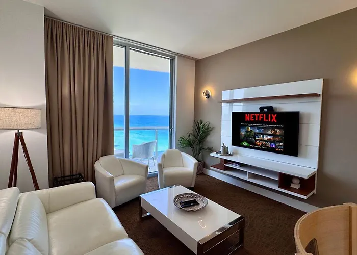 Luxury Penthouse Oasis - Oceanfront Views & Resort Perks