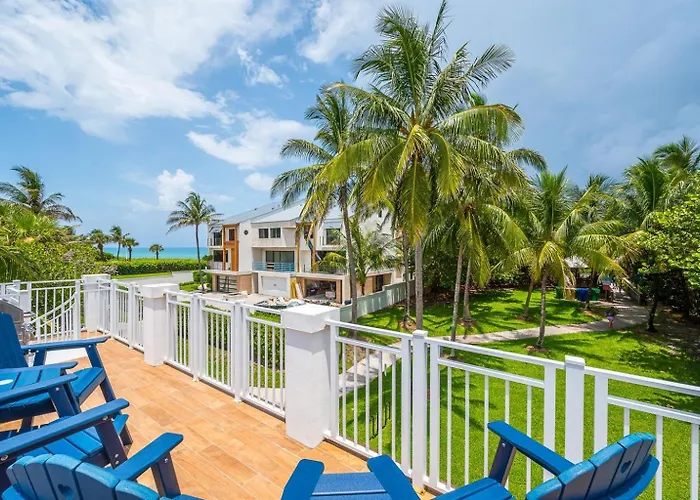 Designer Beachside Serenity Steps To The Beach!