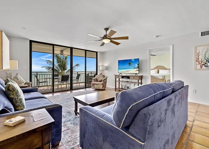 Beach Club Oasis #304