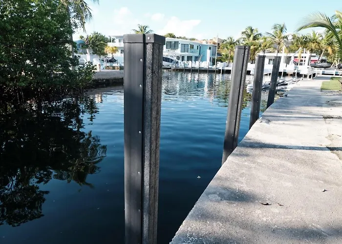 Waterfront Cabana 6 Key Largo