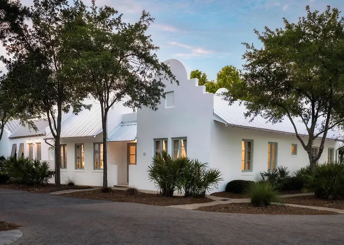 Luxury Rosemary 4Br Villa With Private Pool