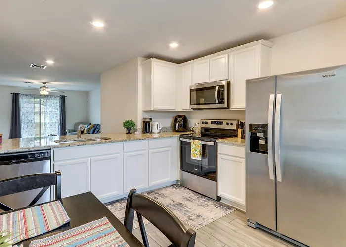 Sleek + Convenient Palm Bay Stay: Bring Your Pet!