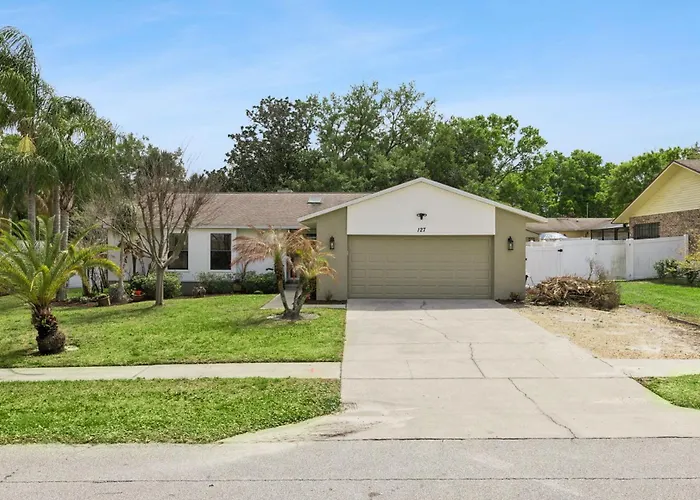 Quiet 3 Bed 2 Bath Retreat