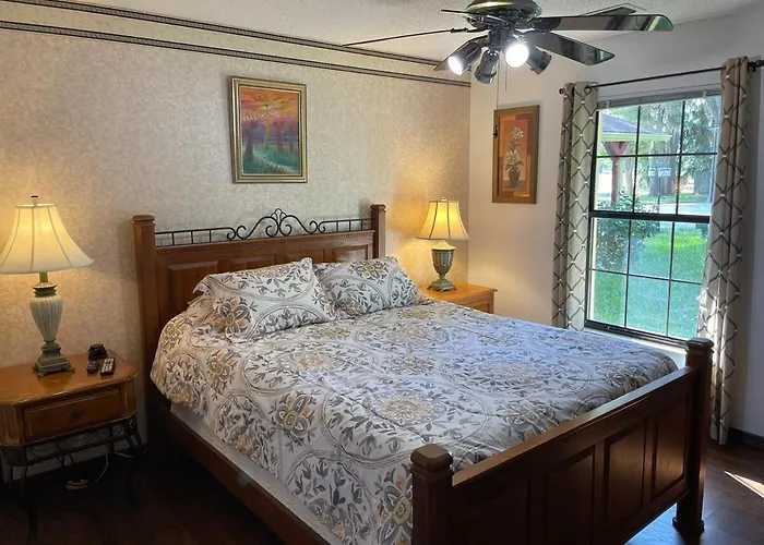 Lake View Retreat