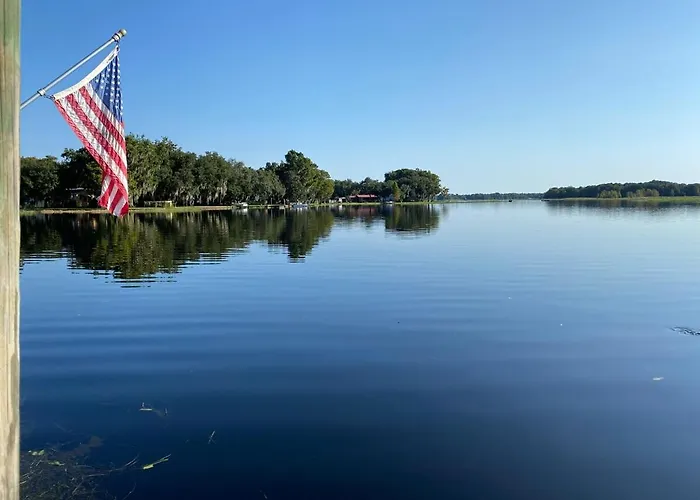 Lake View Retreat