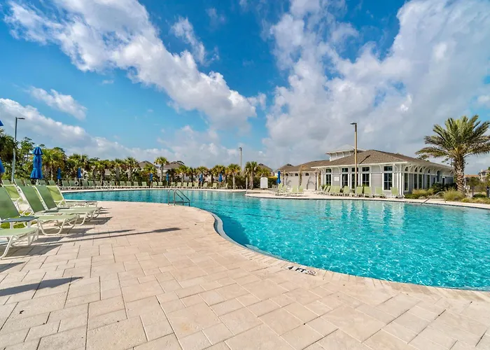 Gorgeous Townhouse Plenty Of Space Lots Of Games Shared Pool Close To Beach