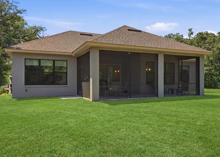 Hernando Home With Screened Lanai, Near Springs