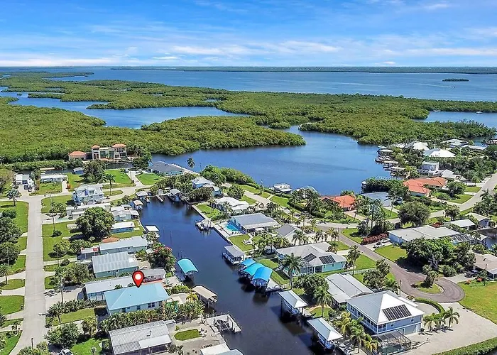3 Bed 3 Bath Home On Quiet Canal With Heated And Chilled Pool