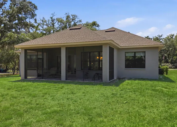 Hernando Home With Screened Lanai, Near Springs