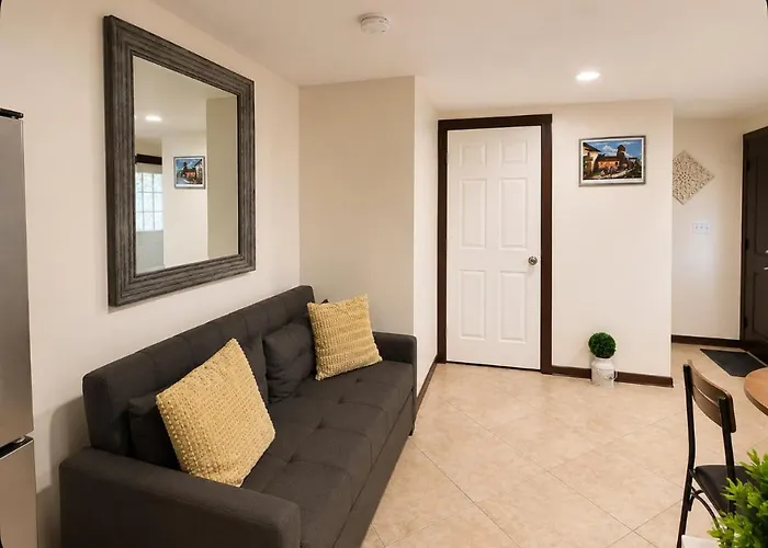 Peaceful Fishing Retreat 2Br Suit W Gated Parking