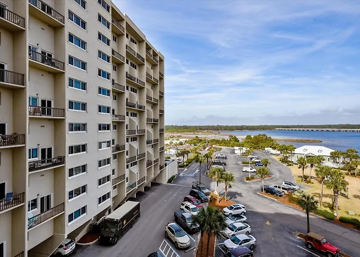 Pinnacle Port A502 - Updated 3 Bedroom3 Bathroom Sleeps 8. Free Fun Boat Ramp Access
