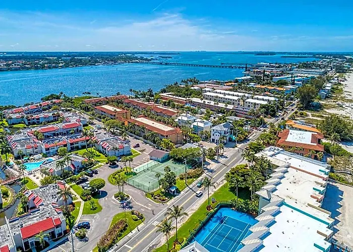 Anna Maria Island Beach Palms 6B