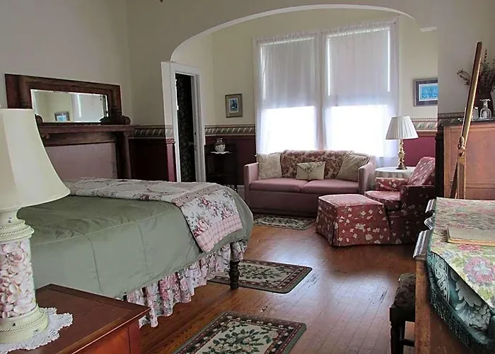 Pensacola Victorian Bed & Breakfast