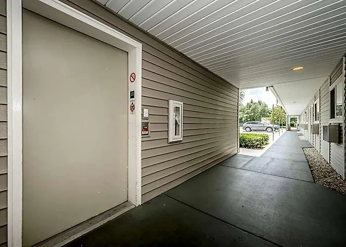 Suburban Extended Stay Hotel Clearwater