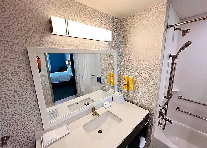Home2 Suites By Hilton Pensacola Airport Medical Center