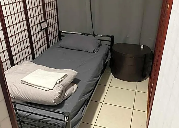 Private Cubicle - Single Bed - Mixed Shared Dorm - Miami Airport