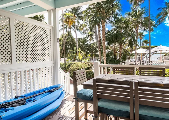 Crystal Waters - Waterfront Villa In Duck Key
