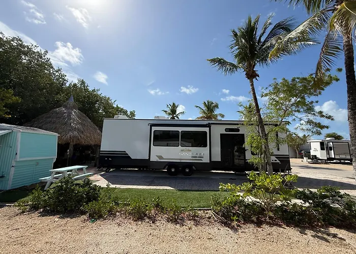 Brand New 2025 Rv 2Br 2 Lofts 2Ba Pool And Marina