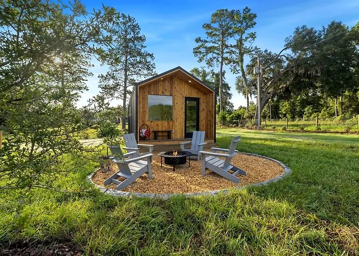 Gorgeous And Modern Cabin Near Poe Springs Park, Perfect For A Weekend In Nature