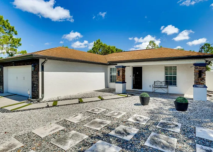 Tropical Oasis In Lehigh Acres: Great For Groups!