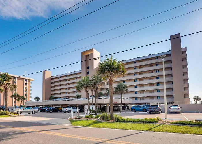 Unwind Poolside, Walk To Shore! Ponce Inlet Escape