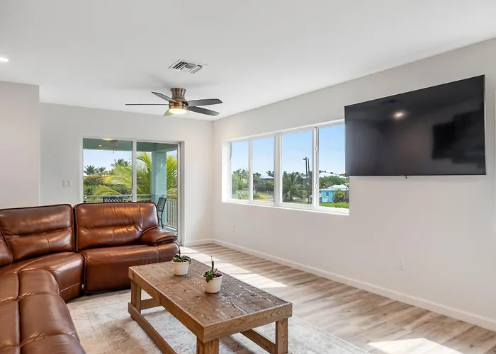 Bp04Flr Sunset Villa