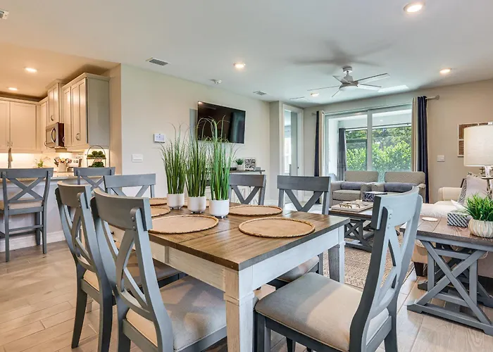 Work & Play! Home W/ Modern Comfort In Estero