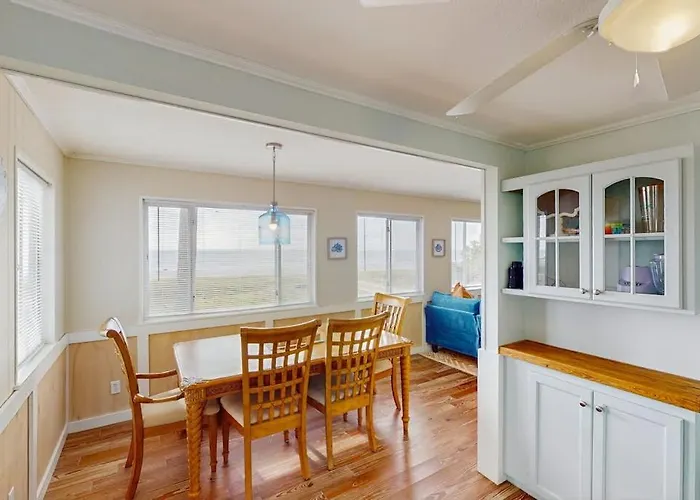 Coastal Escape With Bay Views Fishing Washer & Dryer And Wifi