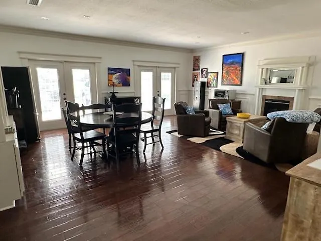 Deluxe Farm Studio Apt Pool Side