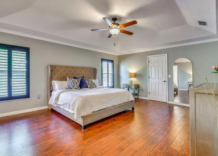 Group-Friendly Palmetto Oasis Near Beaches