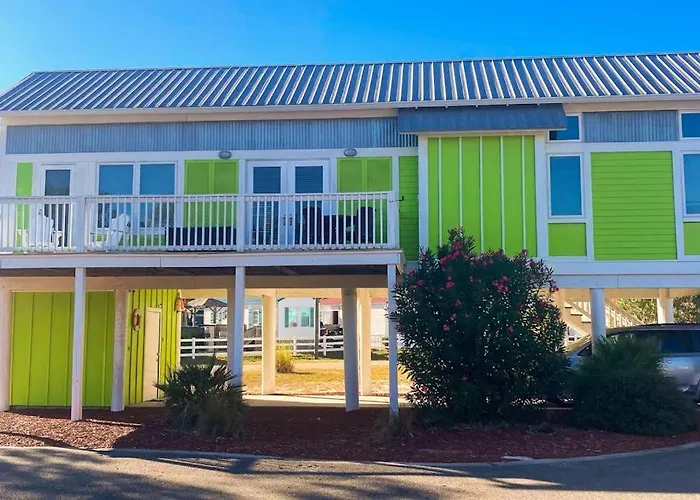 Dog-Friendly Florida Beach House Steps From The Water In Carrabelle