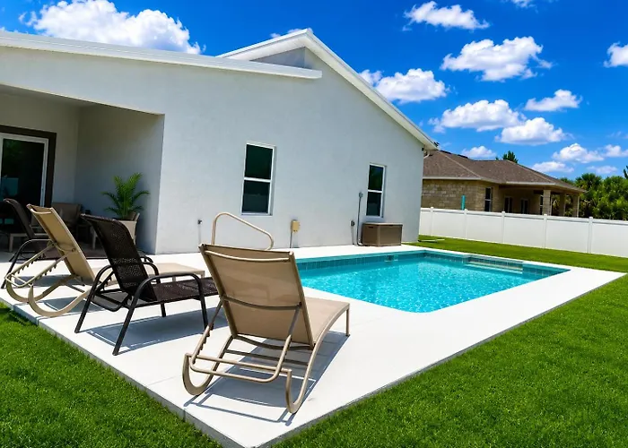 Retreat At Palm Bay Pool Home
