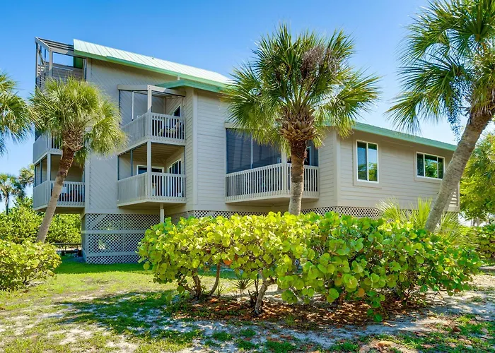 Pool Access! Private Island Condo In Placida