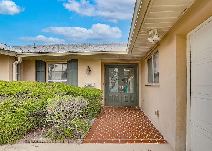 Golf Course Getaway! Port St Lucie Home W/ Lanai