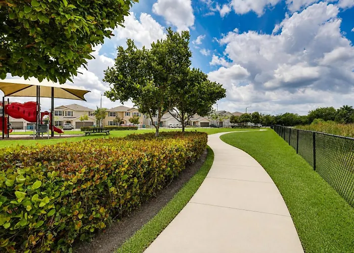 Modern Miami Home Near Hard Rock Sleeps 12