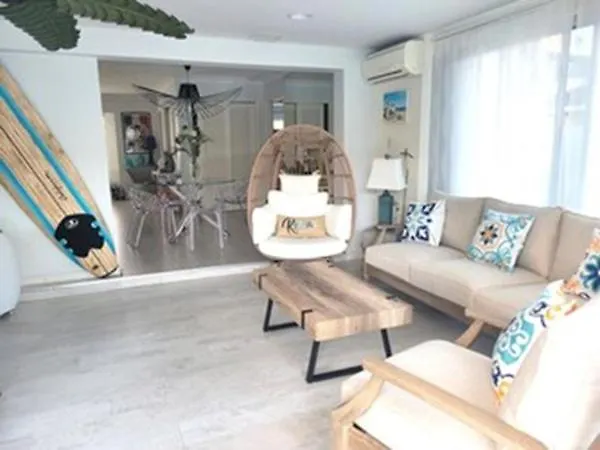 Luxury Retreat In Juno Beach
