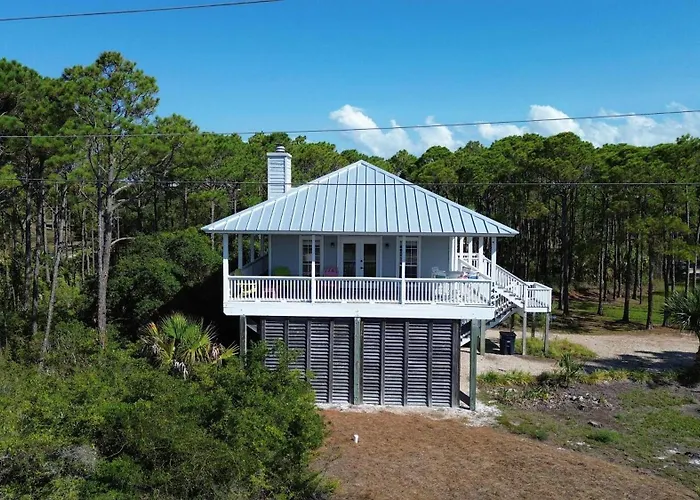 New- Pet Friendly St George Island Sleeps 6