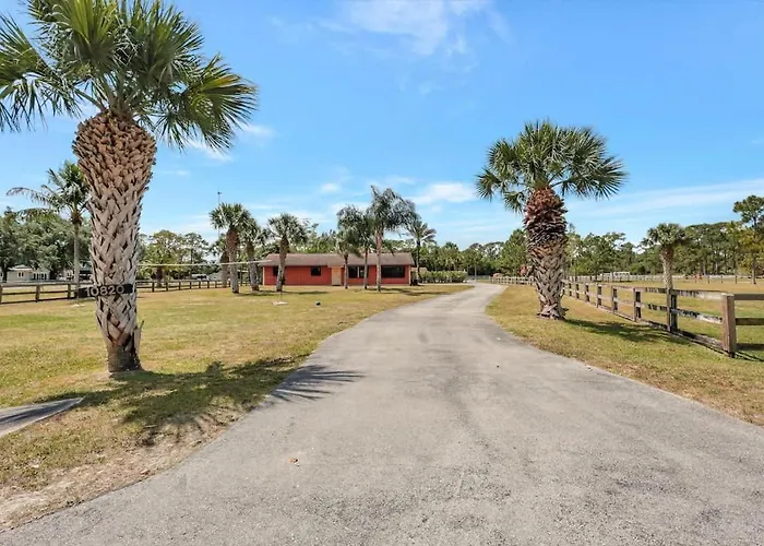 4 Bedroom Equestrian Pool Villa Volleyball On 2 Acres