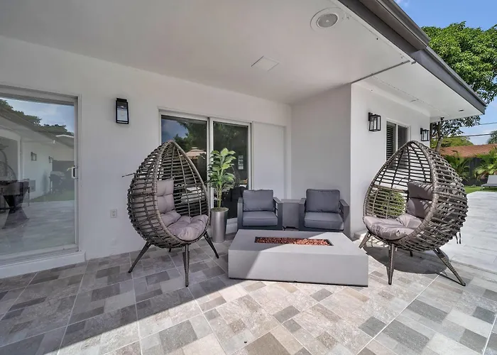 Villa Florenza, Spacious 5Br Oasis With Private Pool