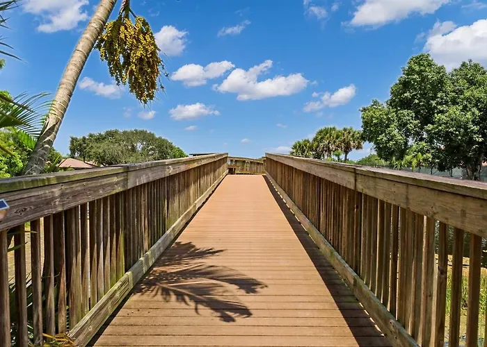 Pet Friendly-Walk To Pga Resort