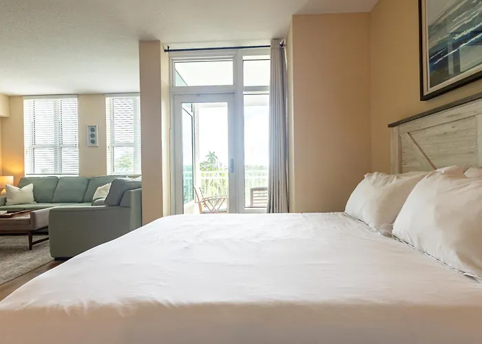 Salty-Air Studio, Close To The Ocean, Free Parking