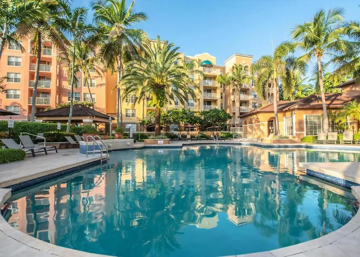 Aventura 2 Bd 2 Ba The Yacht Club 8-108